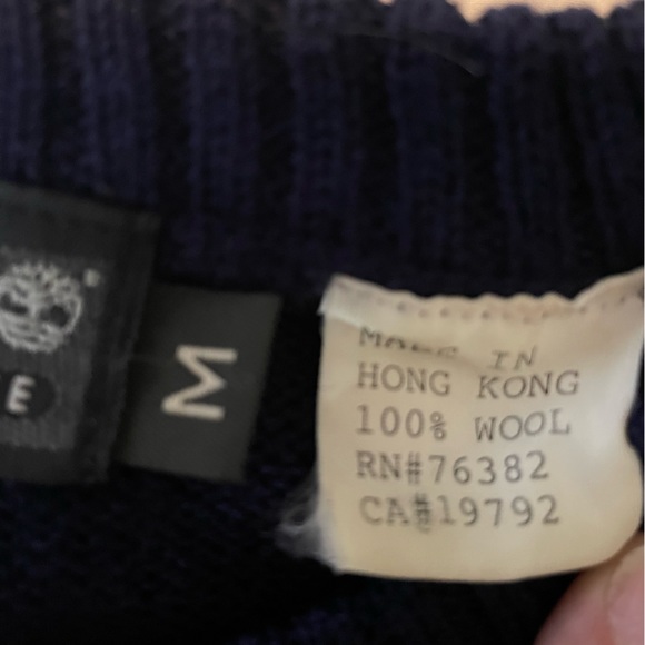 Navy Blue Timberland Sweater made of thick wool. Size medium. - Picture 3 of 4